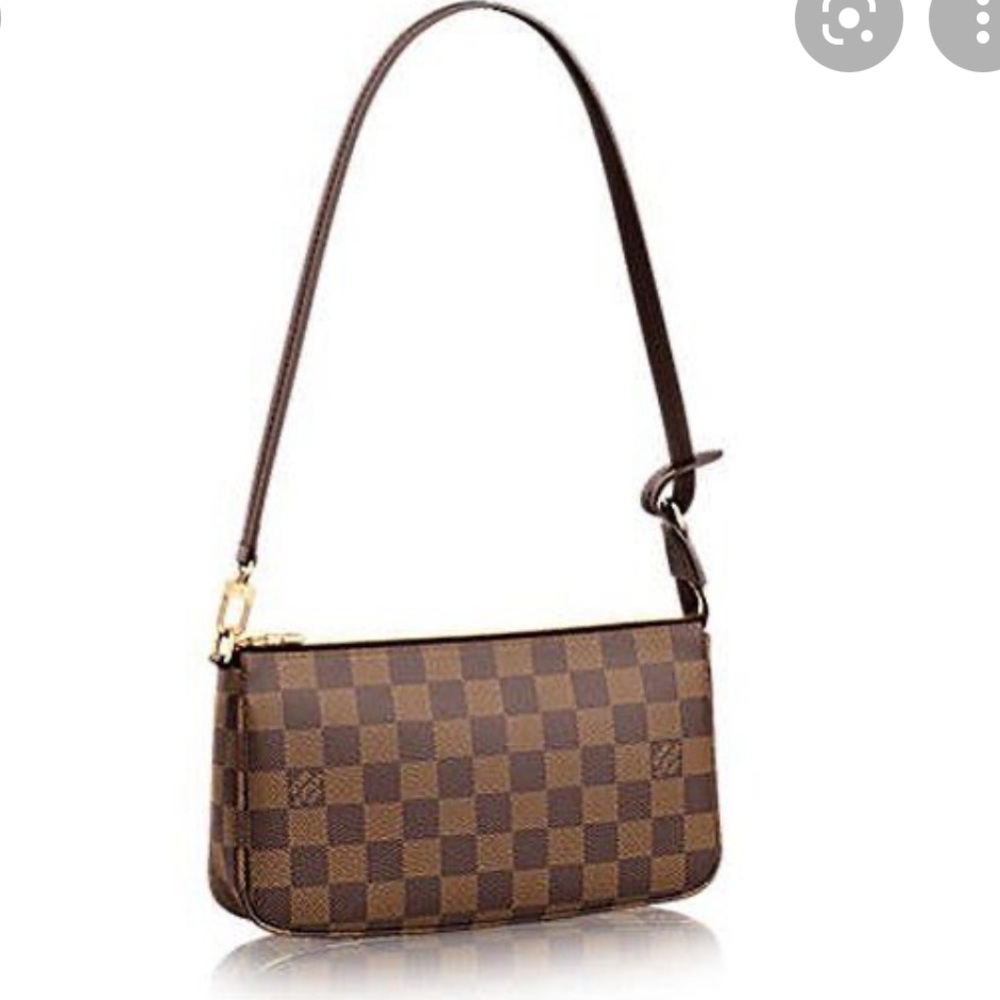 Authentic LV Pochette Accesoires